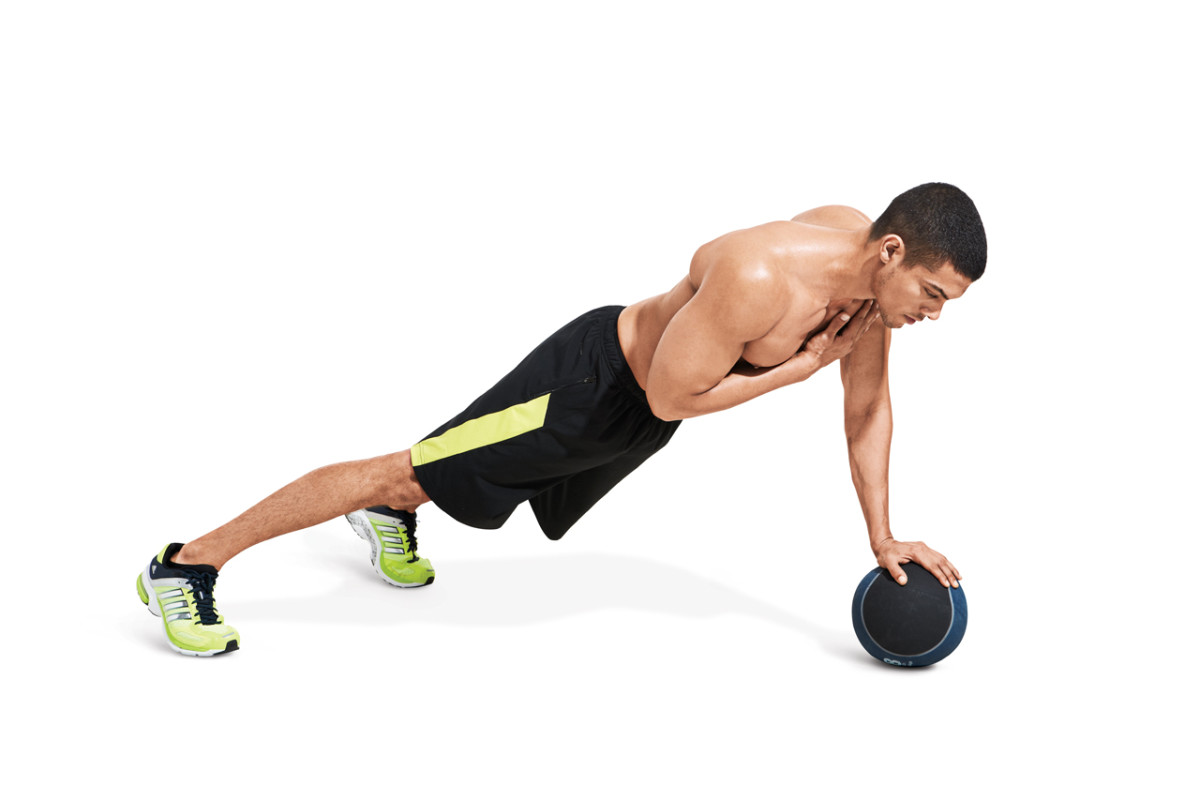 Chest and triceps workout - One-Armed Medicine Ball Pushup - pharmafoodhealth
