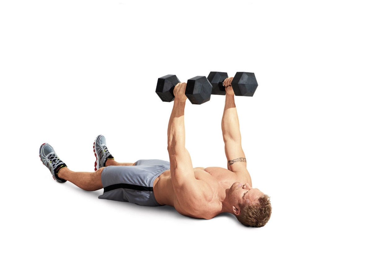 Chest and triceps workout - floor press - pharmafoodhealth